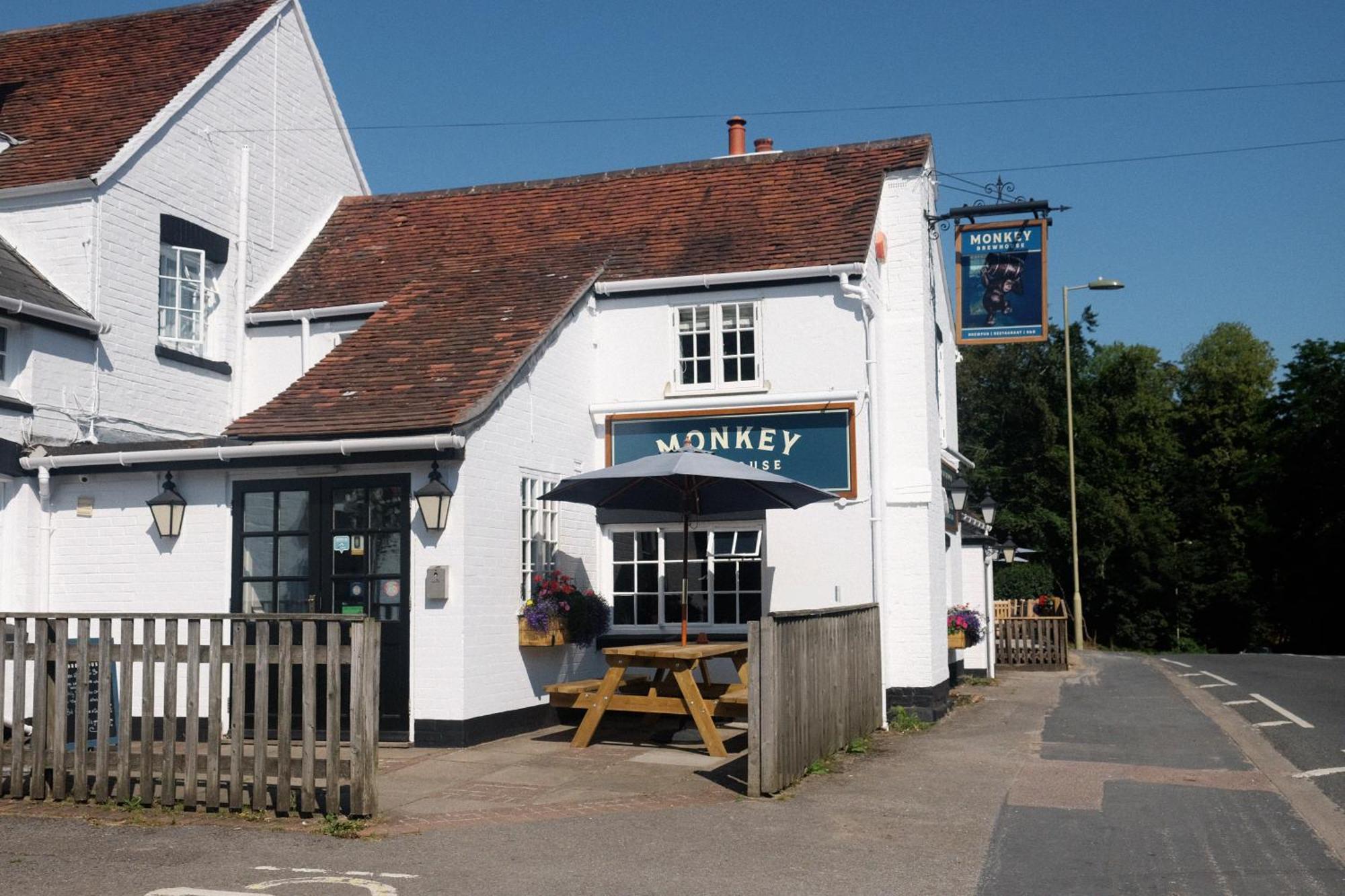 Monkey Brewhouse Hotel Lymington Luaran gambar